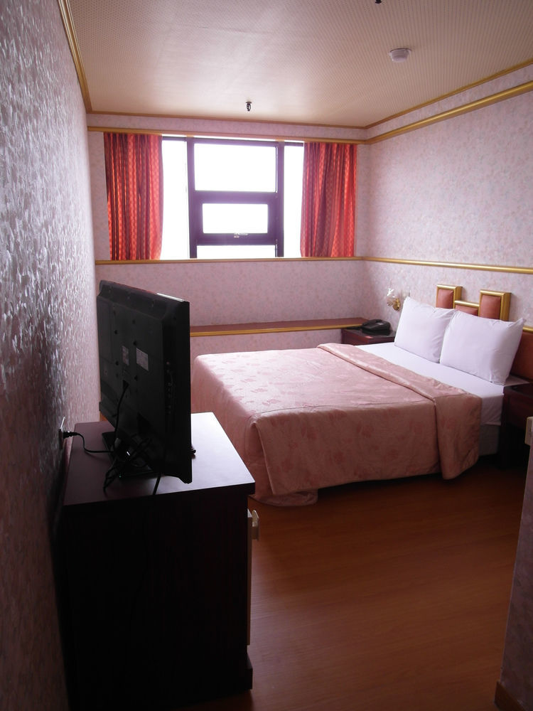 Lan Yin Tie Dao Hotel Tainan Exterior foto
